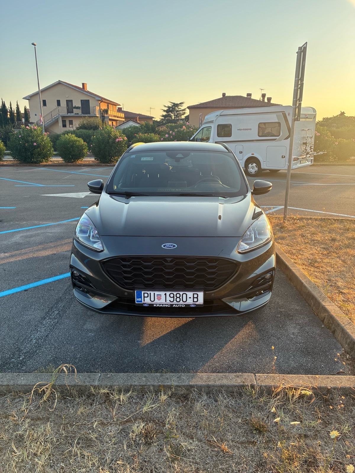 Ford Kuga st-line dizel, fotografija 2