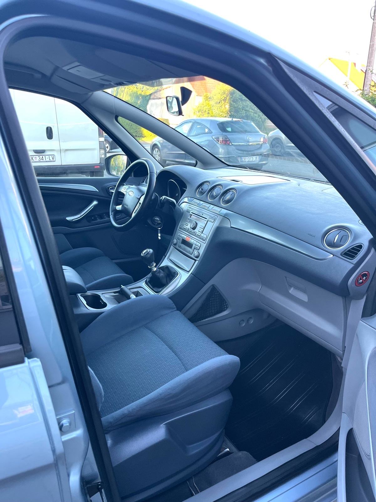 Ford S-Max 2,0 TDCI “SERVISNA/REG.05.mj.2027god” kupljen nov u HR…, fotografija 7