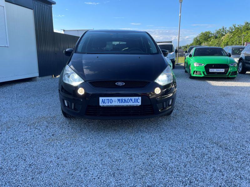 Ford S-Max 2,0 TDci*EDITION*NAPRAVLJEN VELIKI SERVIS*REG DO 02/2027, fotografija 2