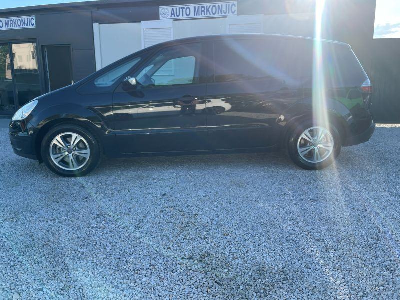 Ford S-Max 2,0 TDci*EDITION*NAPRAVLJEN VELIKI SERVIS*REG DO 02/2027, fotografija 7