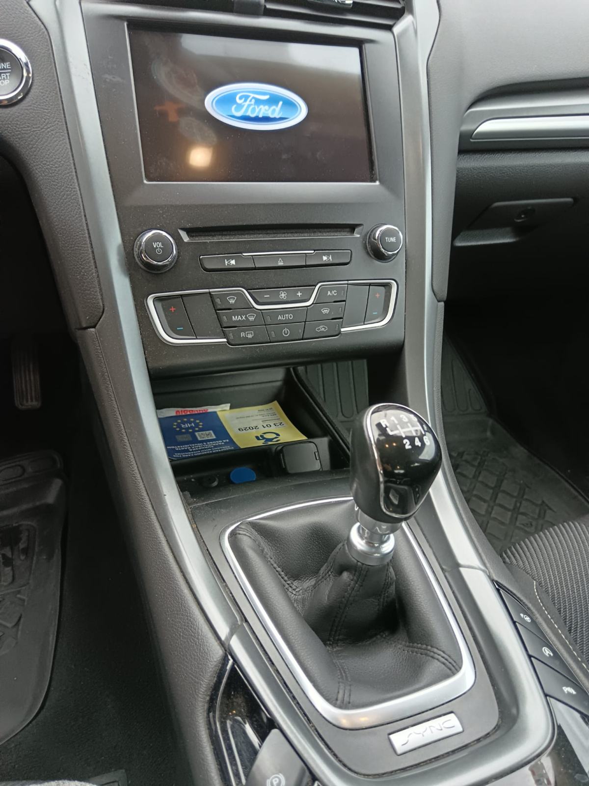 Ford Mondeo 1.5 TDCi, fotografija 7