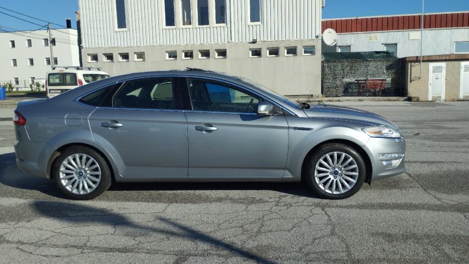Ford Mondeo 1,6, fotografija 16