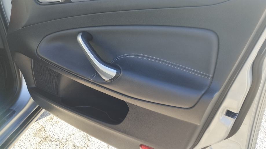 Ford Mondeo 1,6, fotografija 13