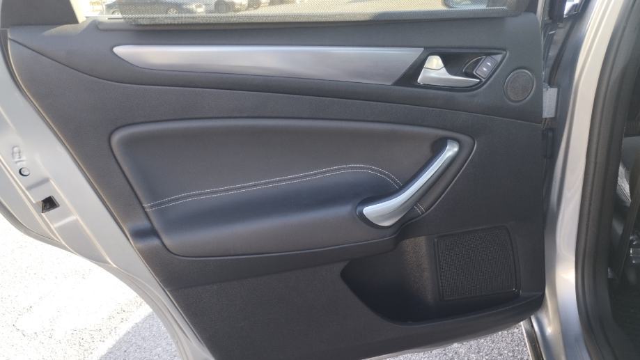 Ford Mondeo 1,6, fotografija 8