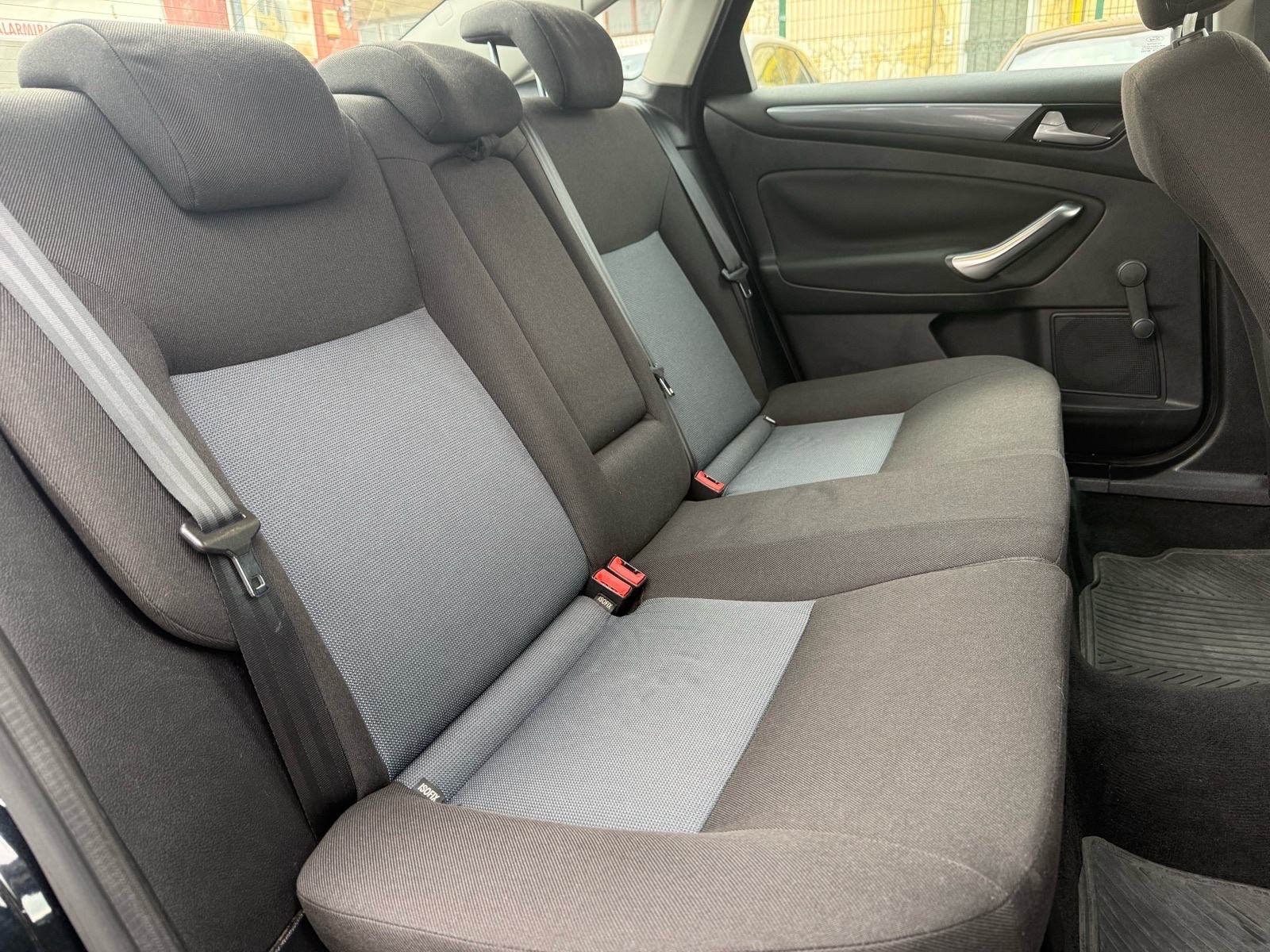 Ford Mondeo 1.6 TDCi - 2012.godina, Nije uvoz, 3.999 €, fotografija 20