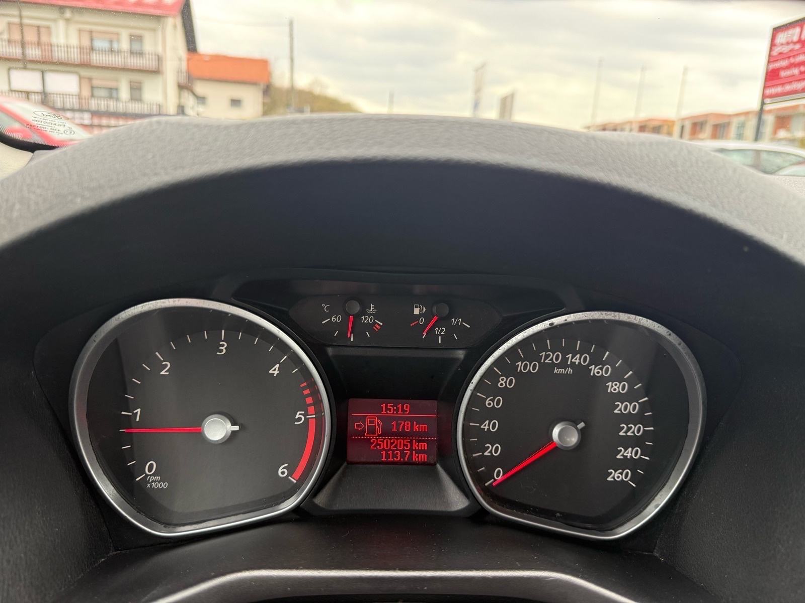 Ford Mondeo 1.6 TDCi - 2012.godina, Nije uvoz, 3.999 €, fotografija 15