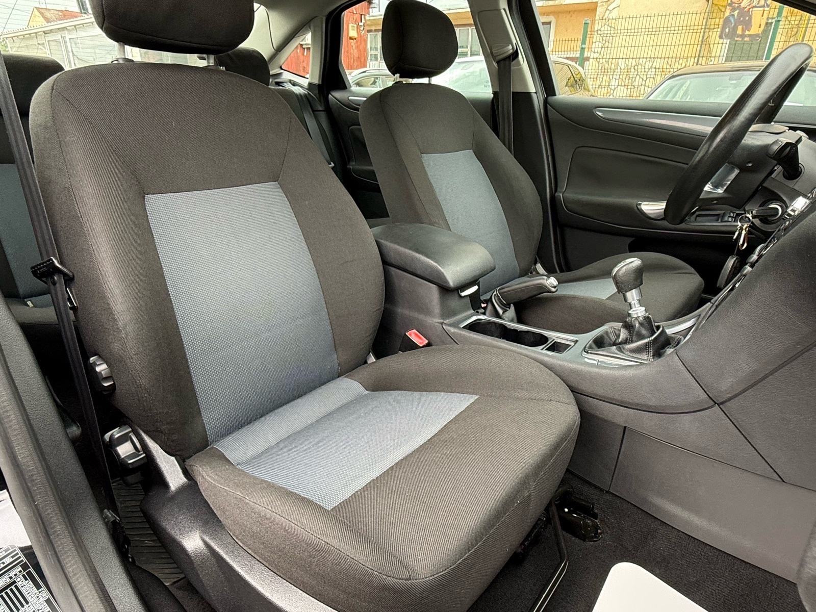 Ford Mondeo 1.6 TDCi - 2012.godina, Nije uvoz, 3.999 €, fotografija 19