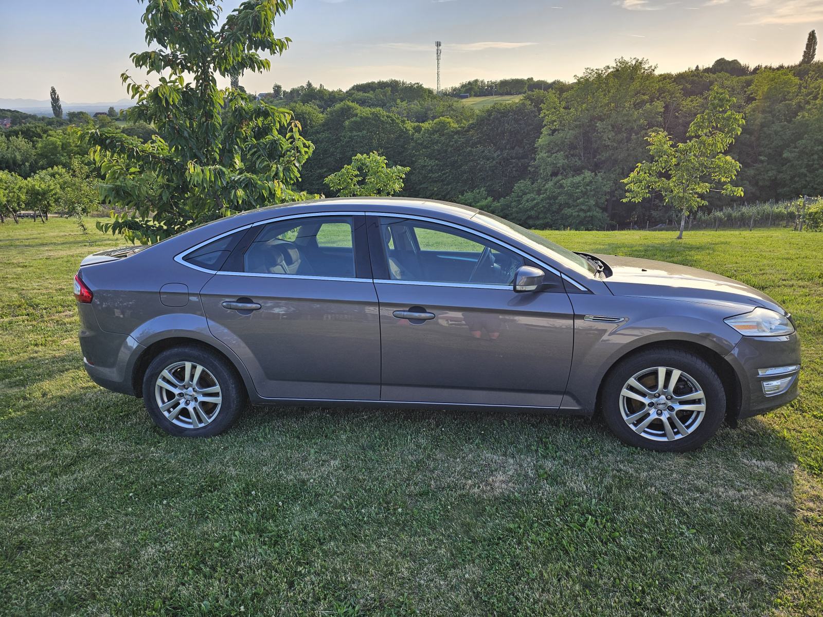 Ford Mondeo 1,6 - Titanium, fotografija 3