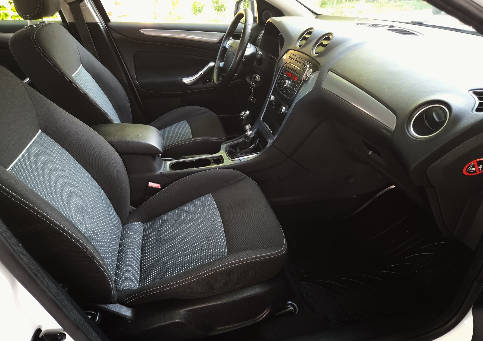 Ford Mondeo 1,6TDCI**DIG.KLIMA****EL.PODESIVA SJEDALA***TEMPOMAT****, fotografija 13