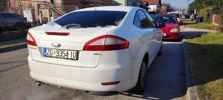 Ford Mondeo 1,8, fotografija 8