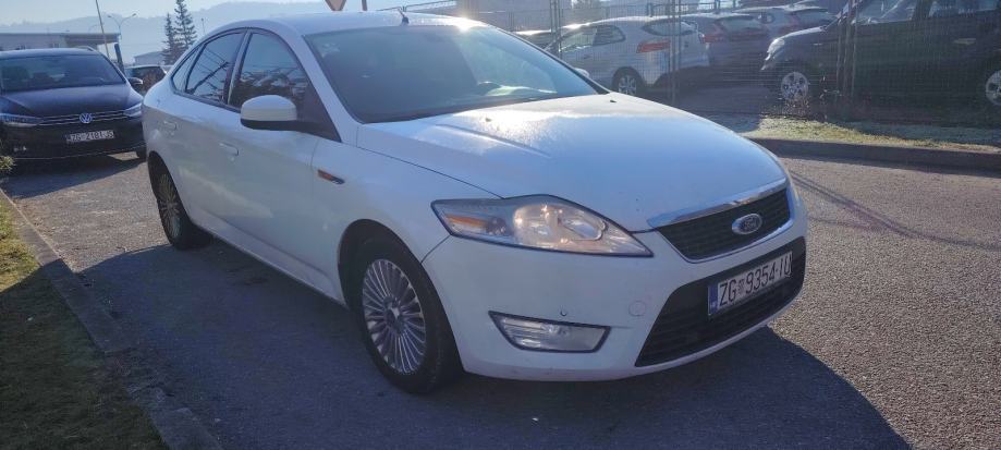 Ford Mondeo 1,8, fotografija 2
