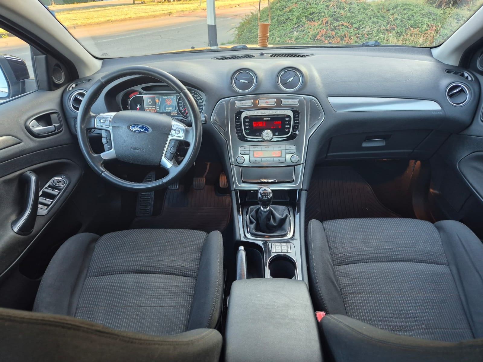 Ford Mondeo 2,0, fotografija 6