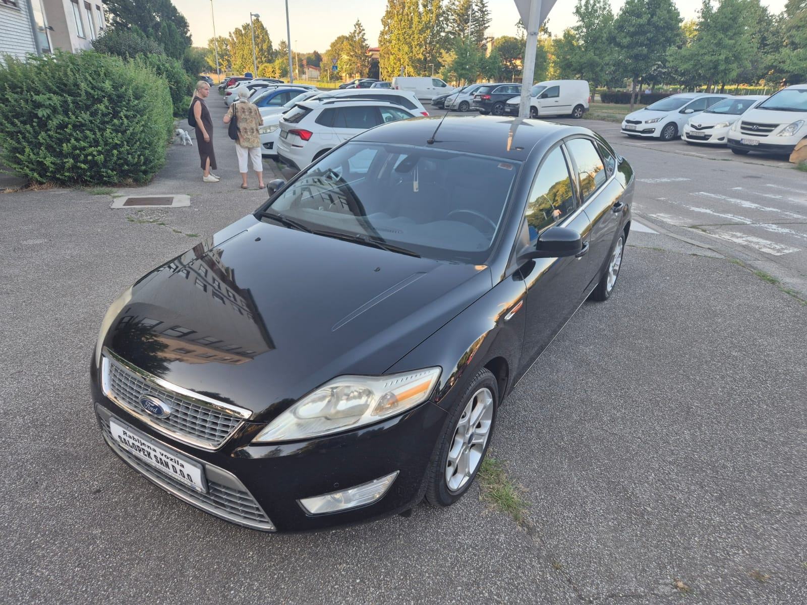 Ford Mondeo 2,0, fotografija 8