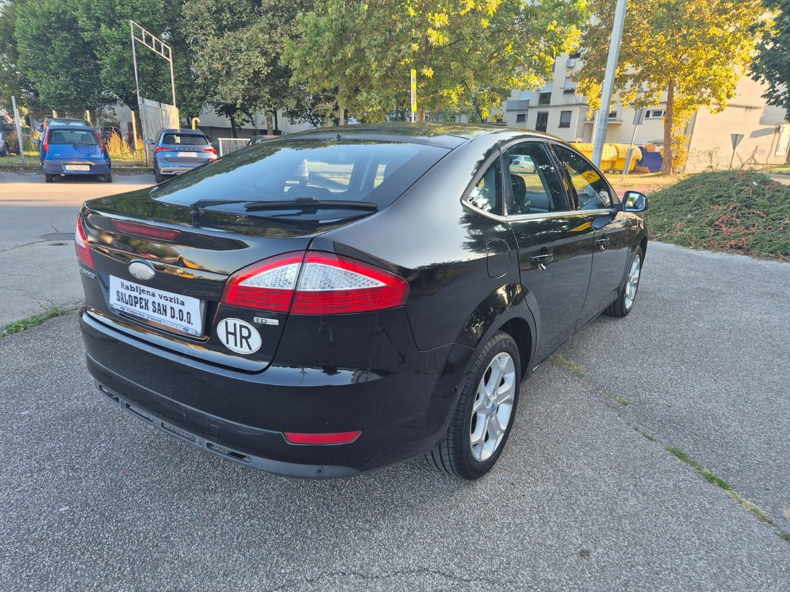Ford Mondeo 2,0, fotografija 10
