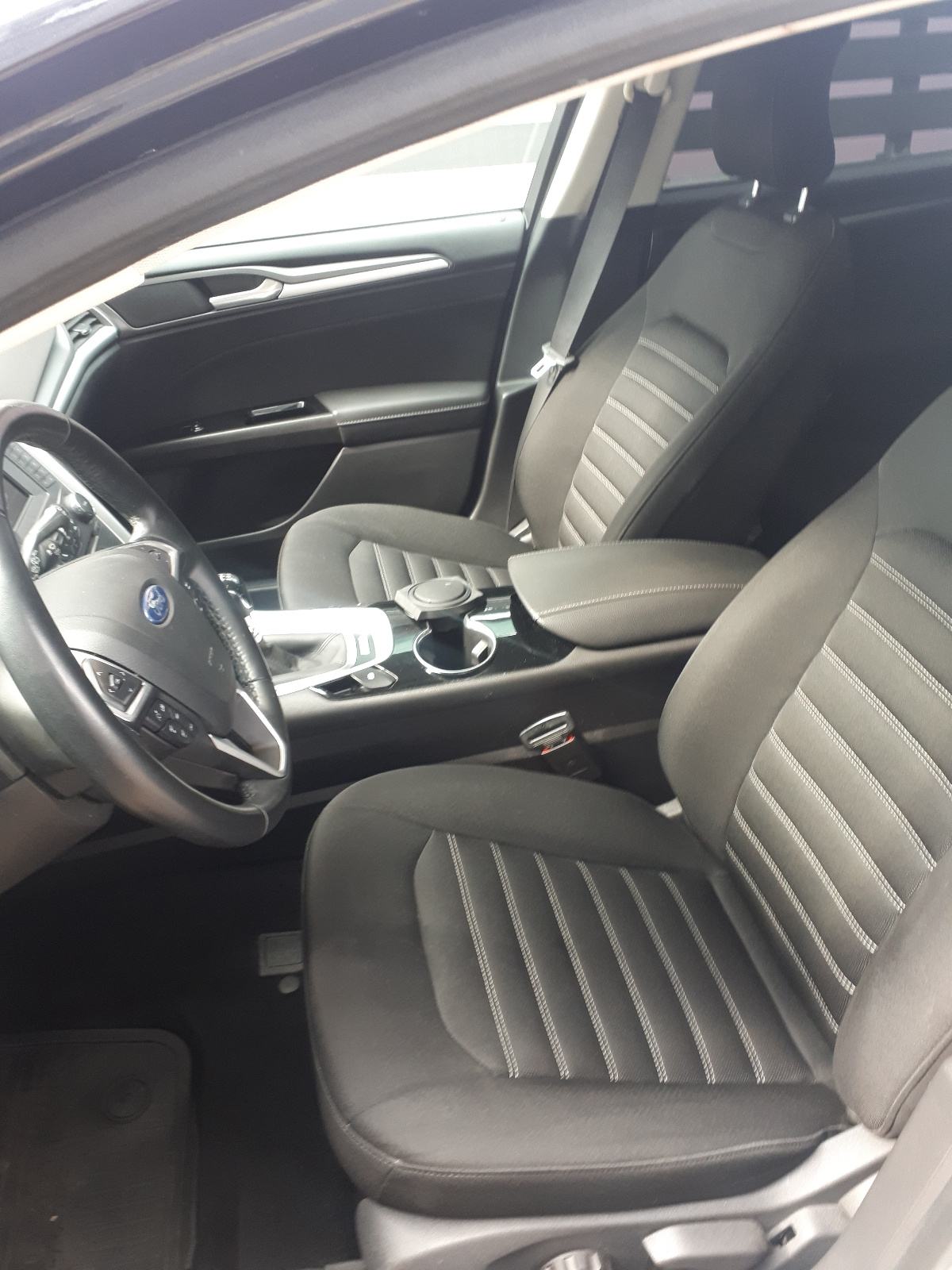 Ford Mondeo 2,0 TDCi . Registriran do 5/2027, nikad u sudaru,stvarn km, pogled izvana - slika 4