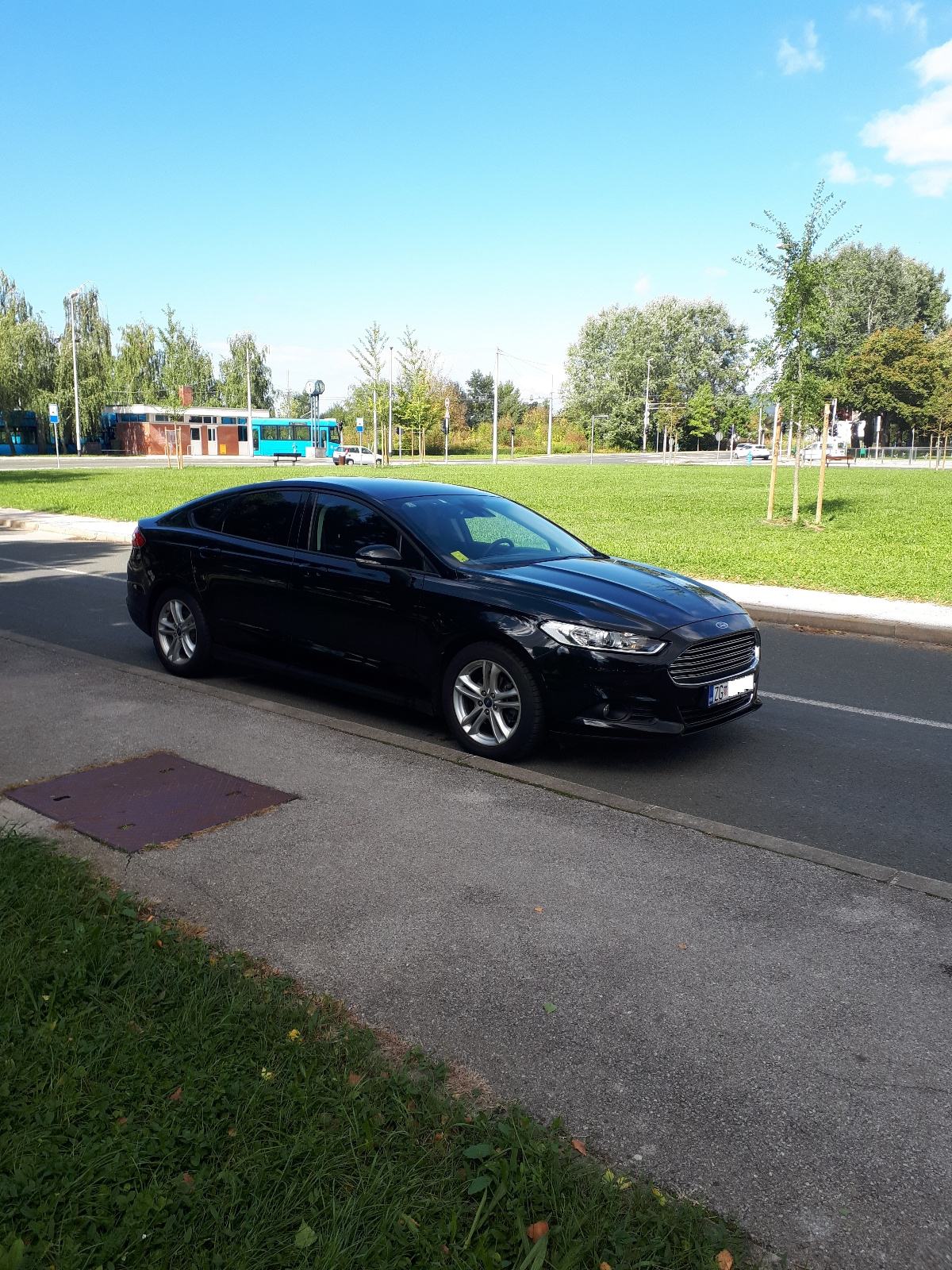 Ford Mondeo 2,0 TDCi . Registriran do 5/2027, nikad u sudaru,stvarn km, fotografija 9