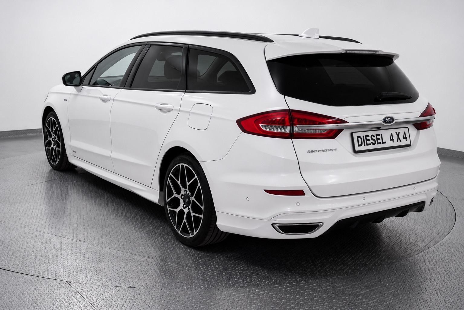 Ford Mondeo Karavan 2,0 automatik, fotografija 3