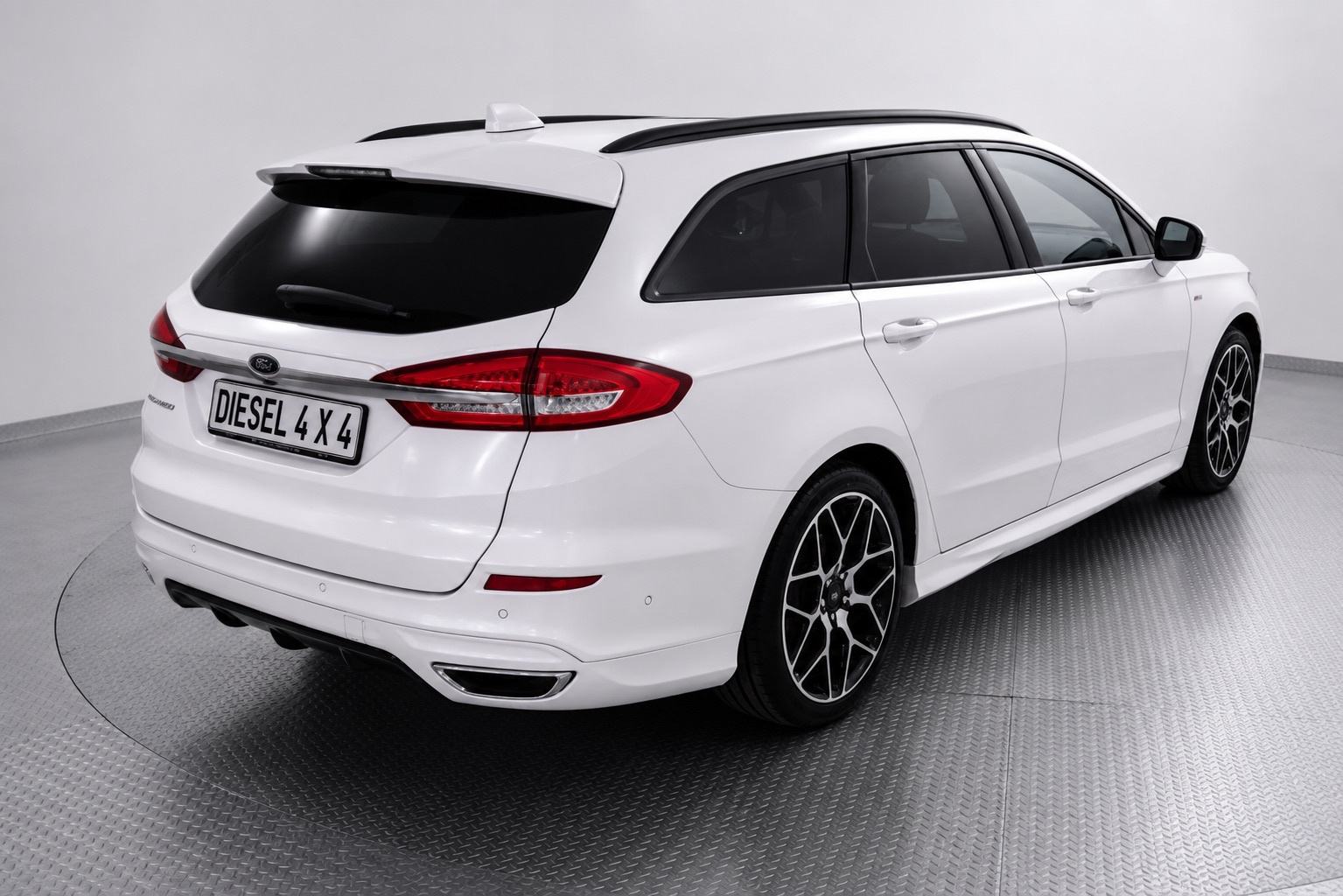 Ford Mondeo Karavan 2,0 automatik, fotografija 4