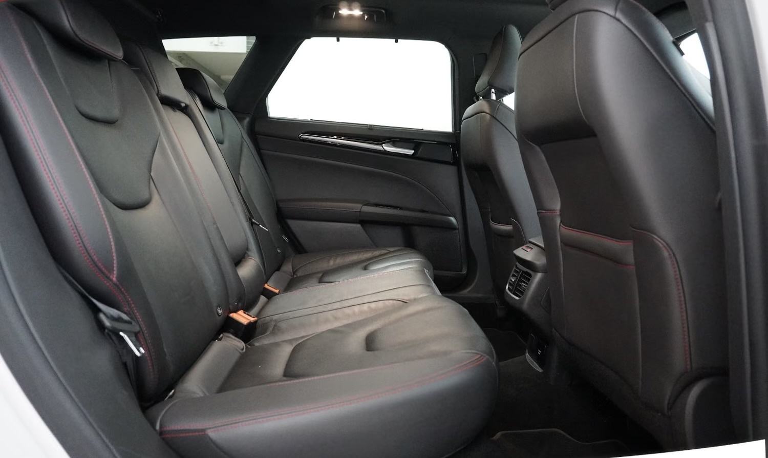 Ford Mondeo Karavan 2,0 automatik, fotografija 18