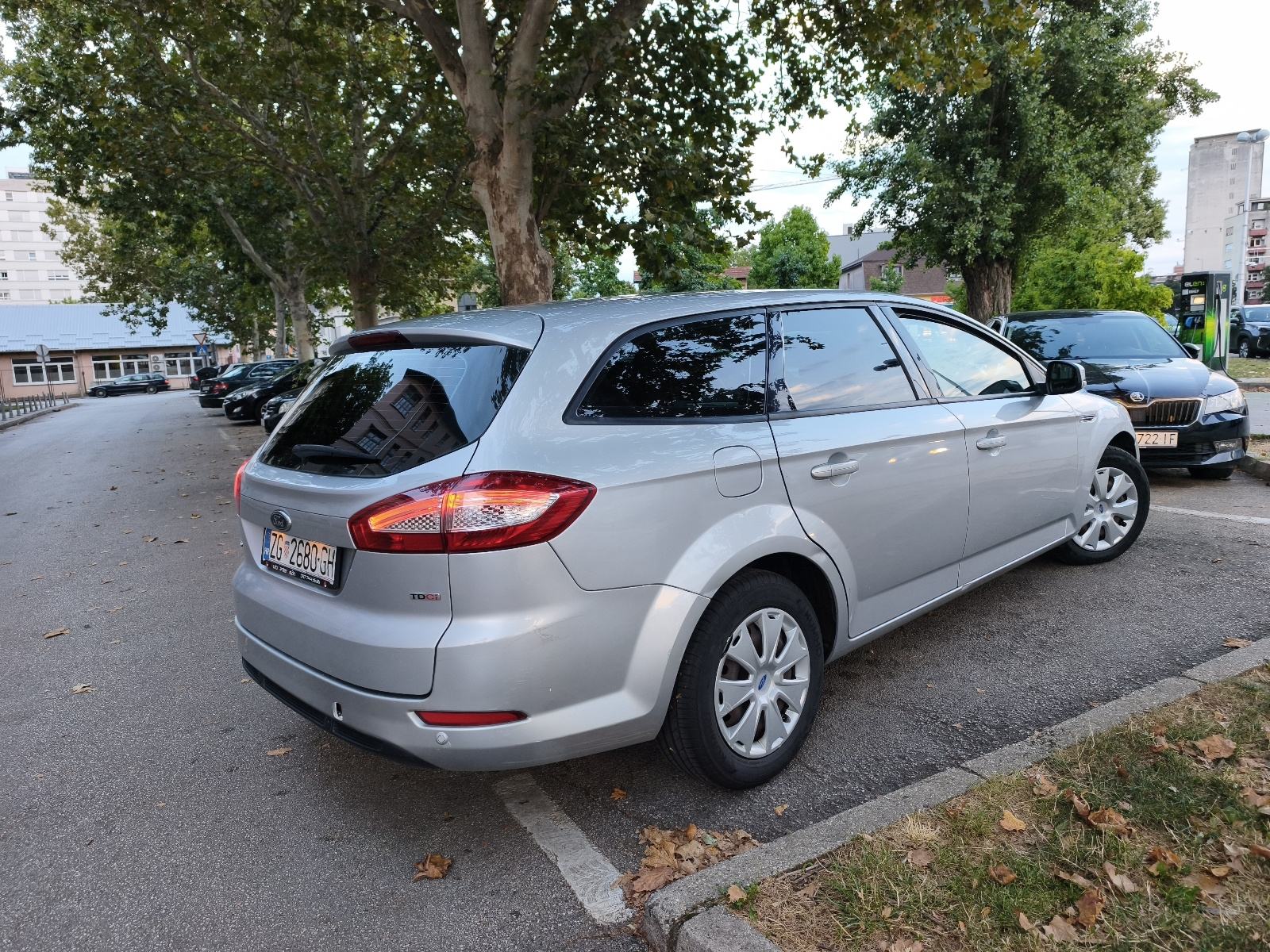 Ford Mondeo Karavan 2.0 TDCi, registriran 05/2027, nove gume, 2. vlasn, fotografija 4