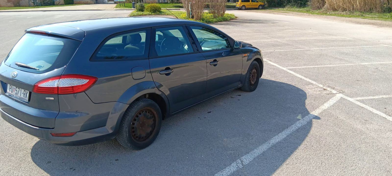 Ford Mondeo Karavan 2,0, fotografija 7