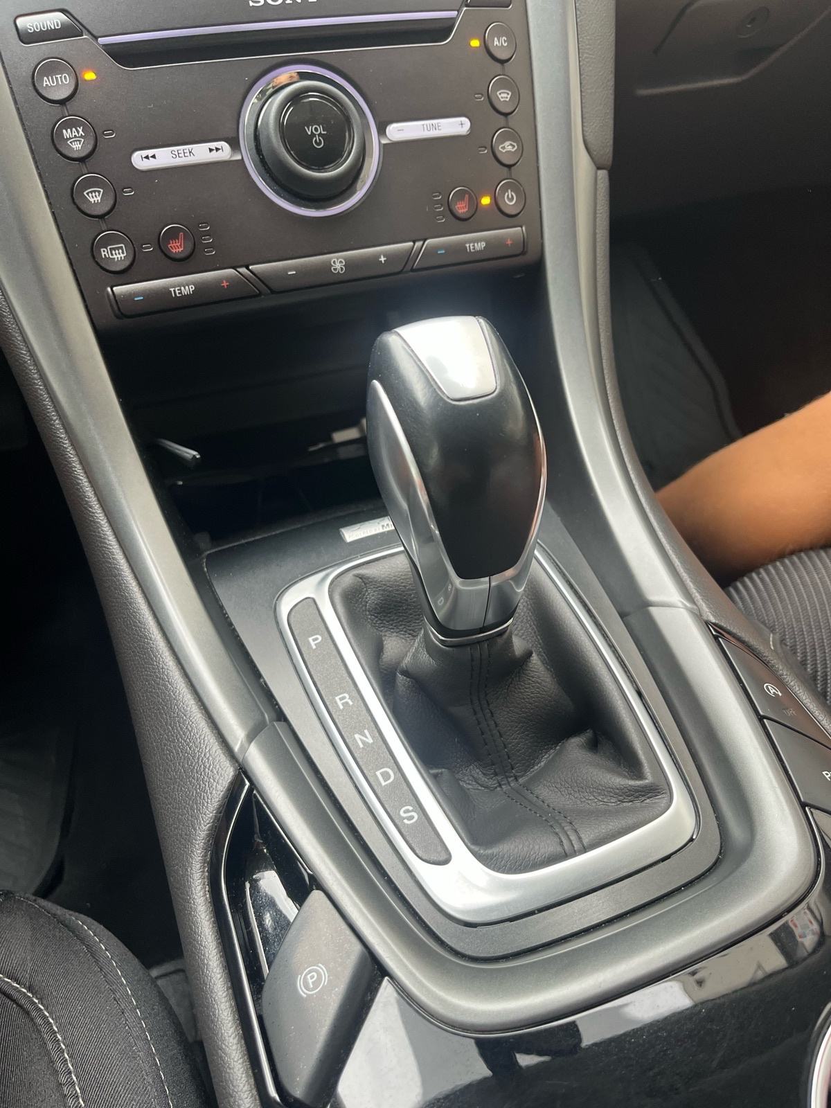 Ford Mondeo Karavan 2,0 TDCi automatik, fotografija 9