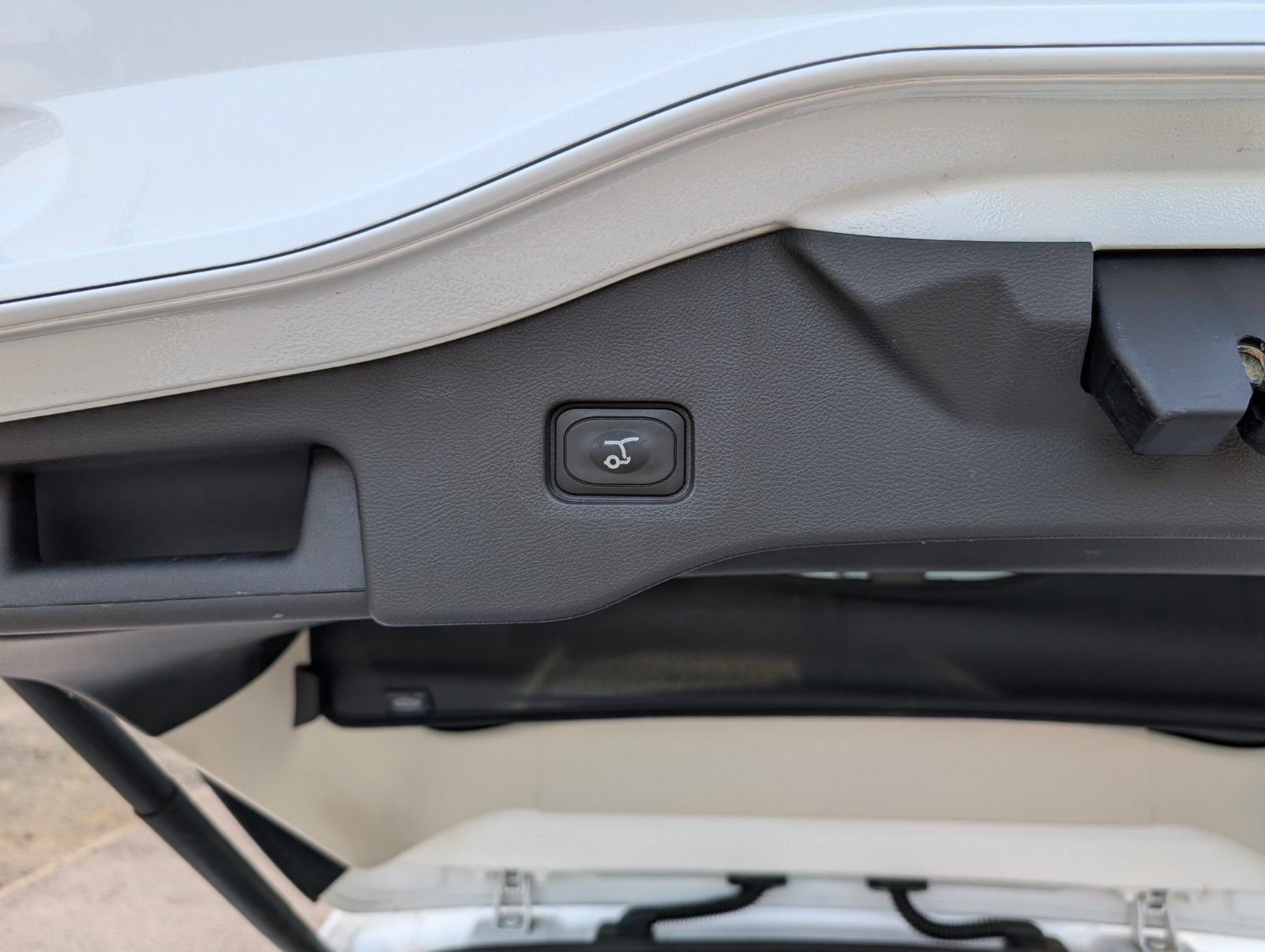 Ford Mondeo Karavan 2,0 TDCi Titanium, fotografija 11
