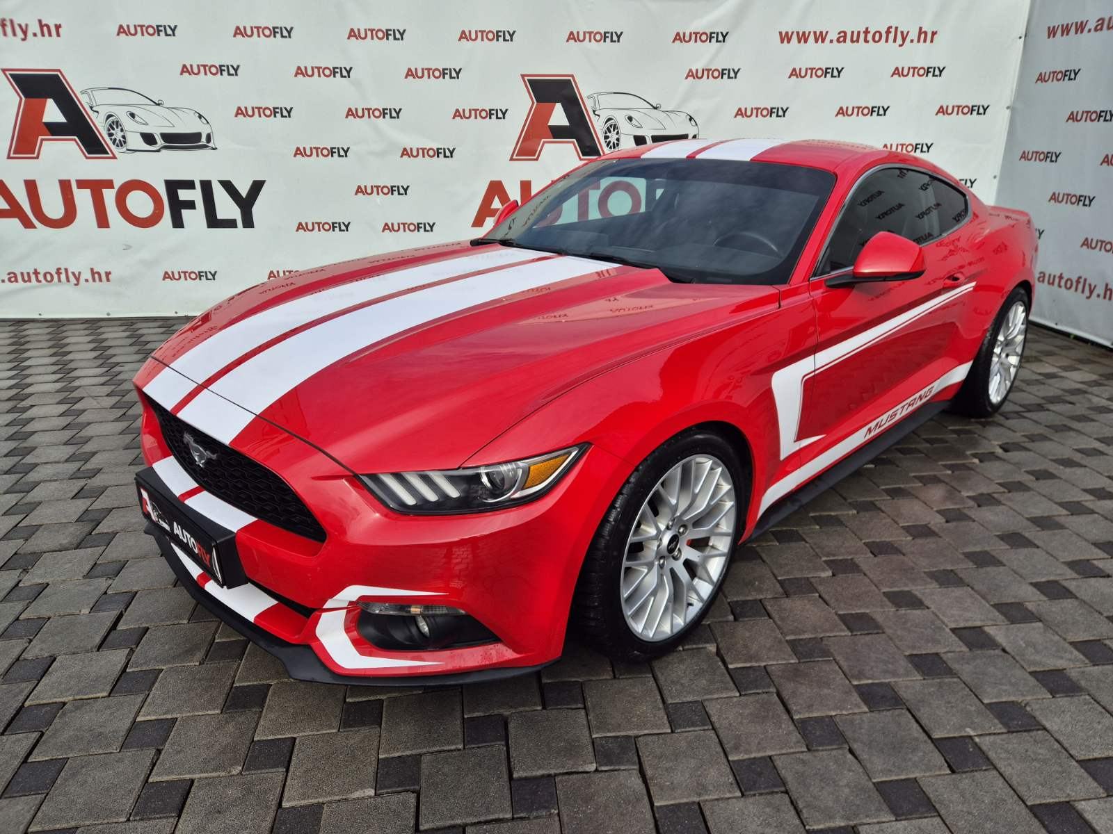 Ford Mustang 2.3 EcoBoost Coupe, ručni mjenjač, Kamera, Koža, 19", fotografija 9