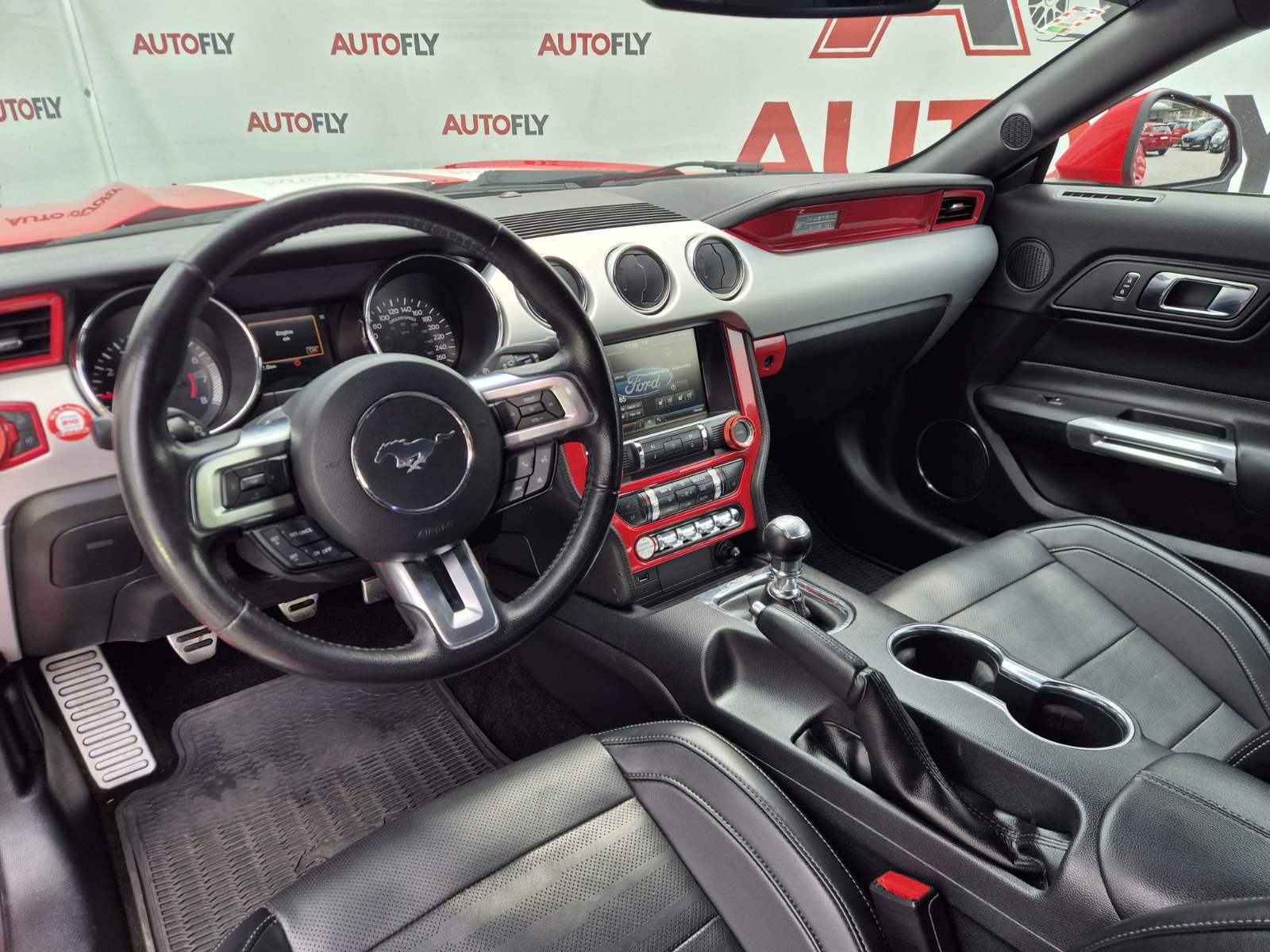 Ford Mustang 2.3 EcoBoost Coupe, ručni mjenjač, Kamera, Koža, 19", fotografija 12