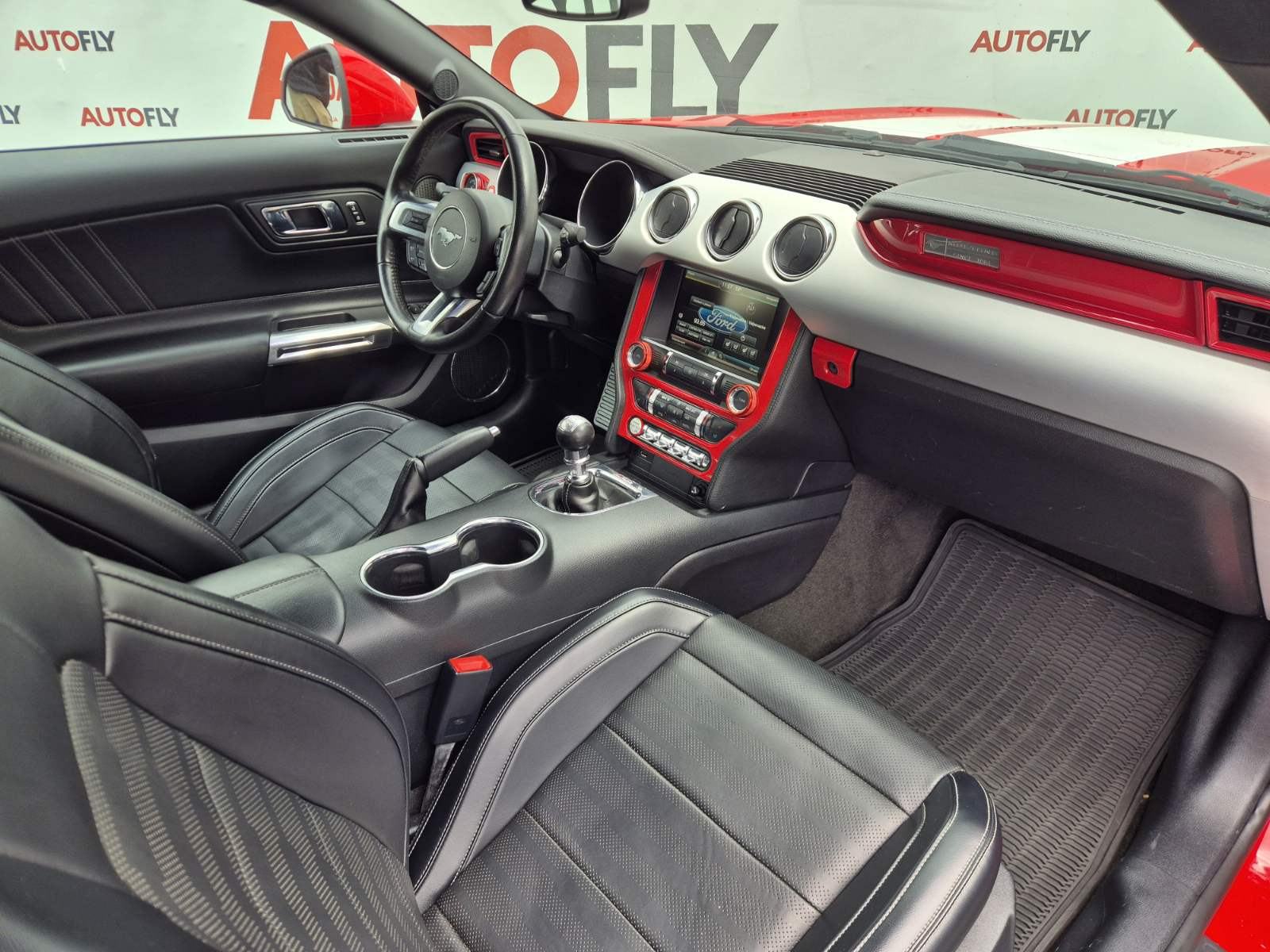 Ford Mustang 2.3 EcoBoost Coupe, ručni mjenjač, Kamera, Koža, 19", fotografija 18