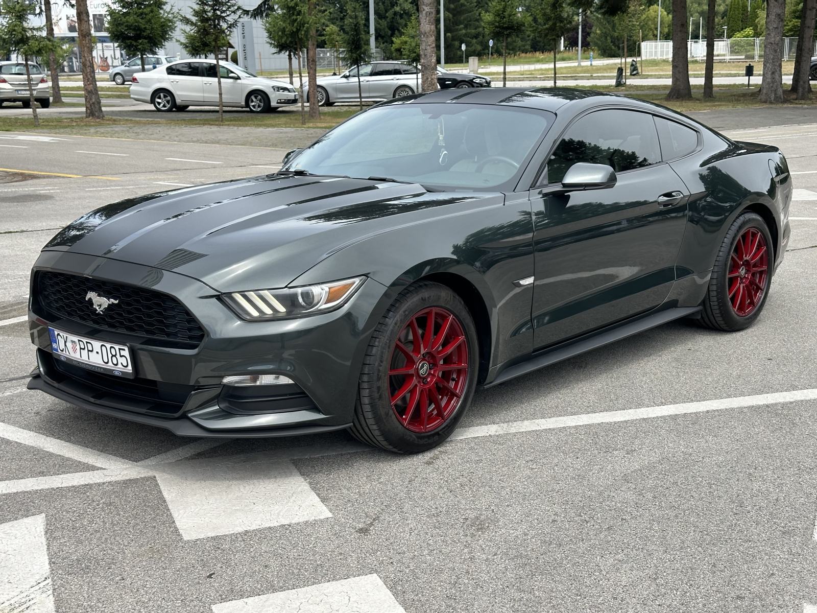 Ford Mustang 3,7 automatik V6,zamjene za motor ducati,bmw, fotografija 1