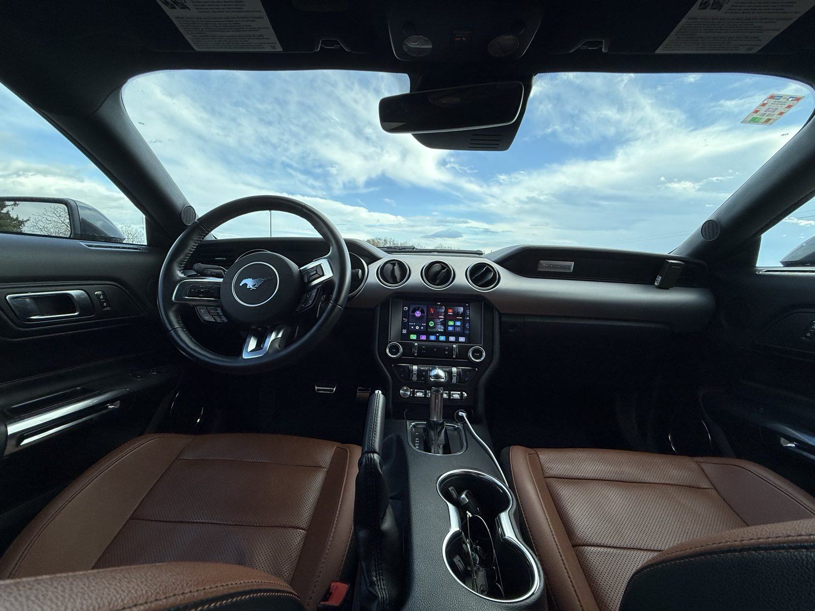 Ford Mustang 5,0 V8 automatik, fotografija 5