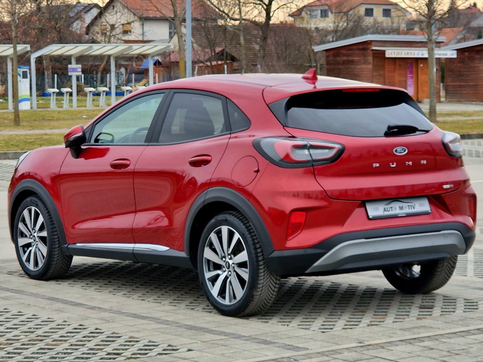 FORD PUMA 1.0 ECOBOOST HYBRID TITANIUM-X - BOGATA OPREMA - ATRAKTIVNA, fotografija 9