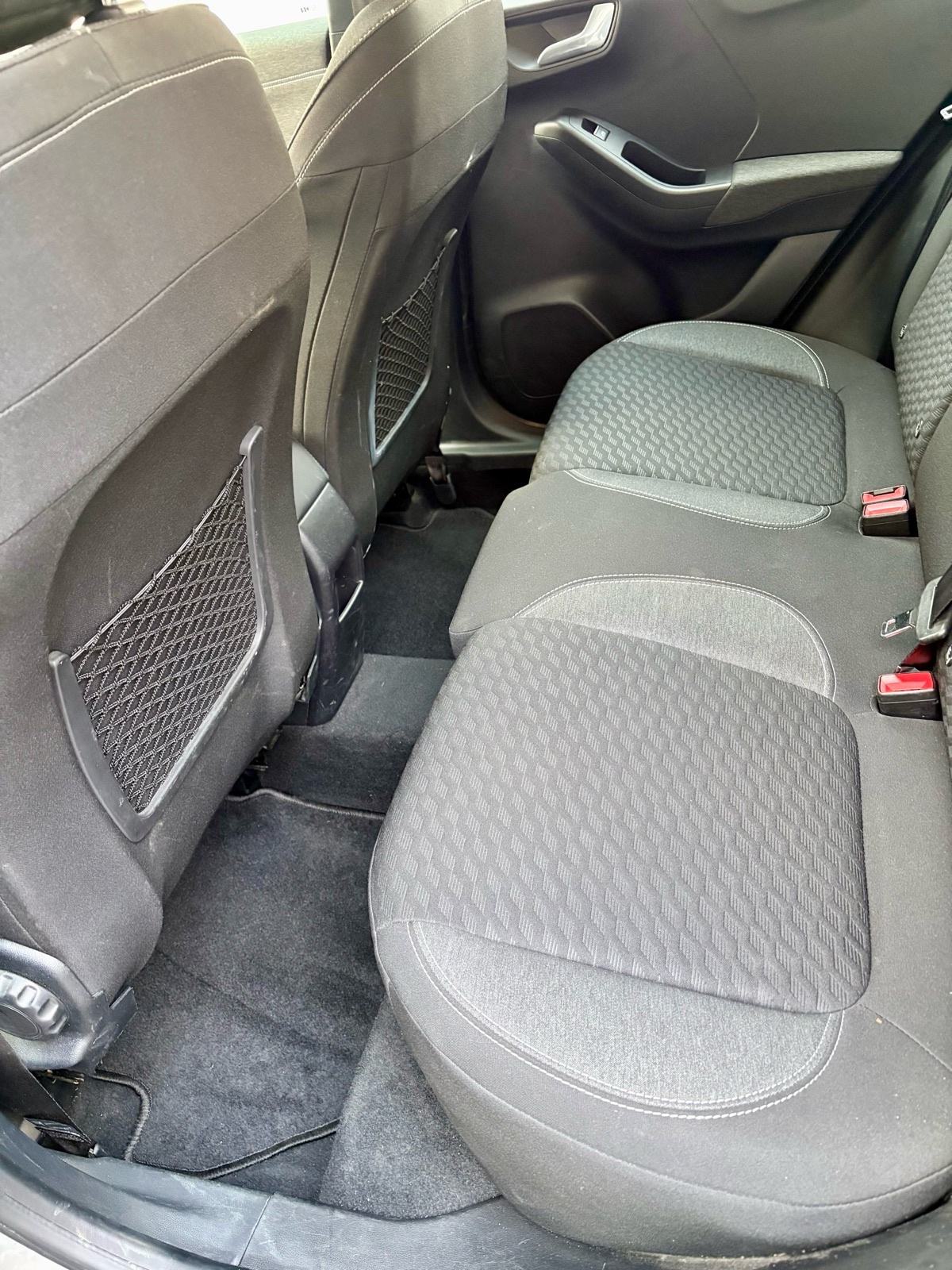 Ford Puma 1,0 EcoBoost, MHEV, titanium, fotografija 12