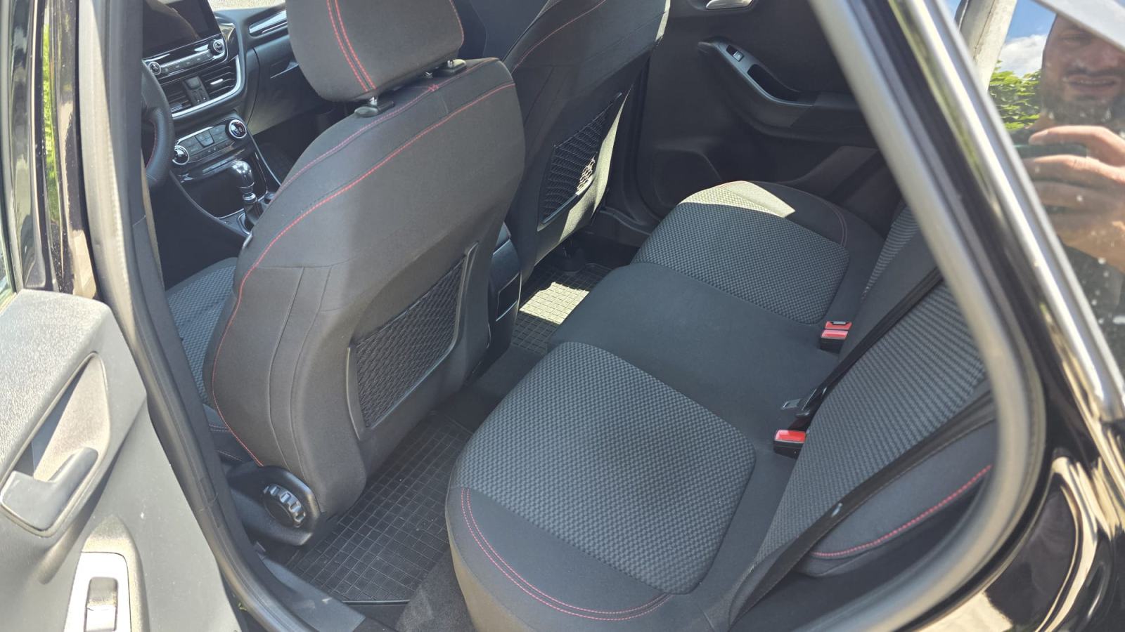 Ford Puma 1,0 MHEV (Hybrid), ST-Line + WINTER paket, virtualni kokpit, fotografija 13