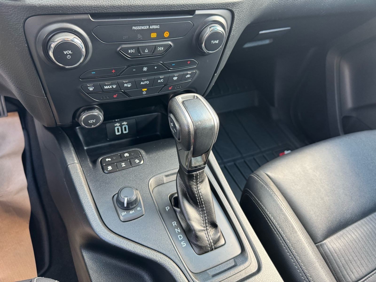 Ford Ranger 2.0 TDCi BiTurbo automatik, fotografija 9