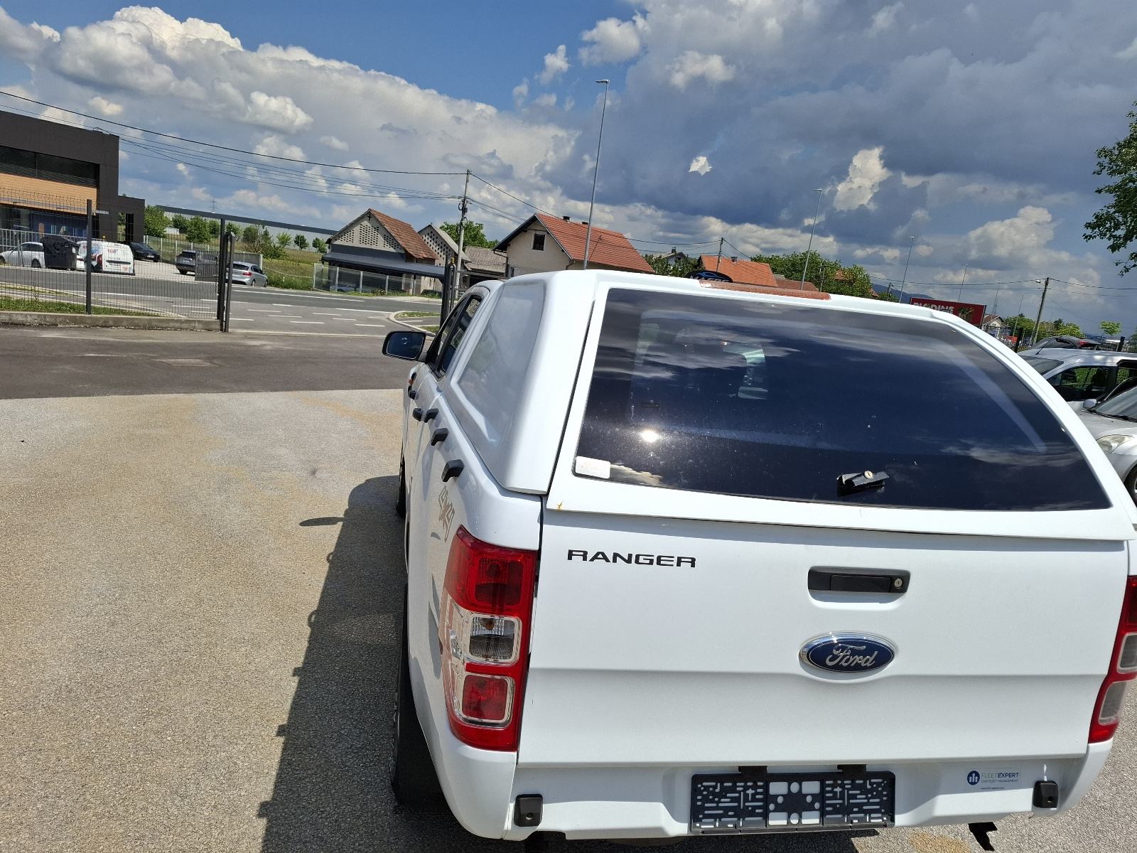 Ford Ranger 2.2 TDCI-DOUBLE CAB XL-4X4 N1SA 5 SJEDALA-HR-AUTO -U PDV-u, fotografija 6
