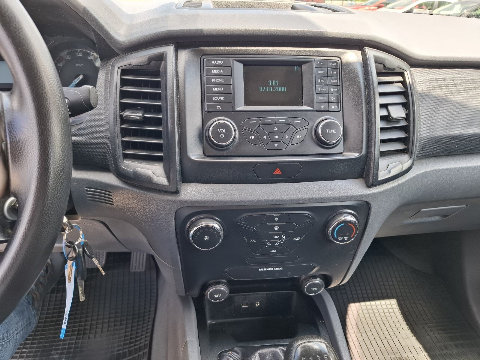 Ford Ranger 2.2 TDCI-DOUBLE CAB XL-4X4 N1SA 5 SJEDALA-HR-AUTO -U PDV-u, fotografija 13