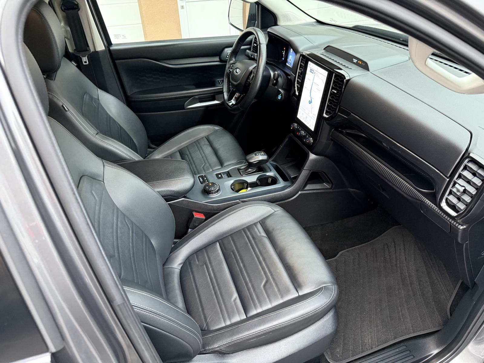 Ford Ranger LIMITED 2.0tdci Biturbo,automatik,NAVI,KAMERA,KOŽA,u PDV-u, fotografija 9