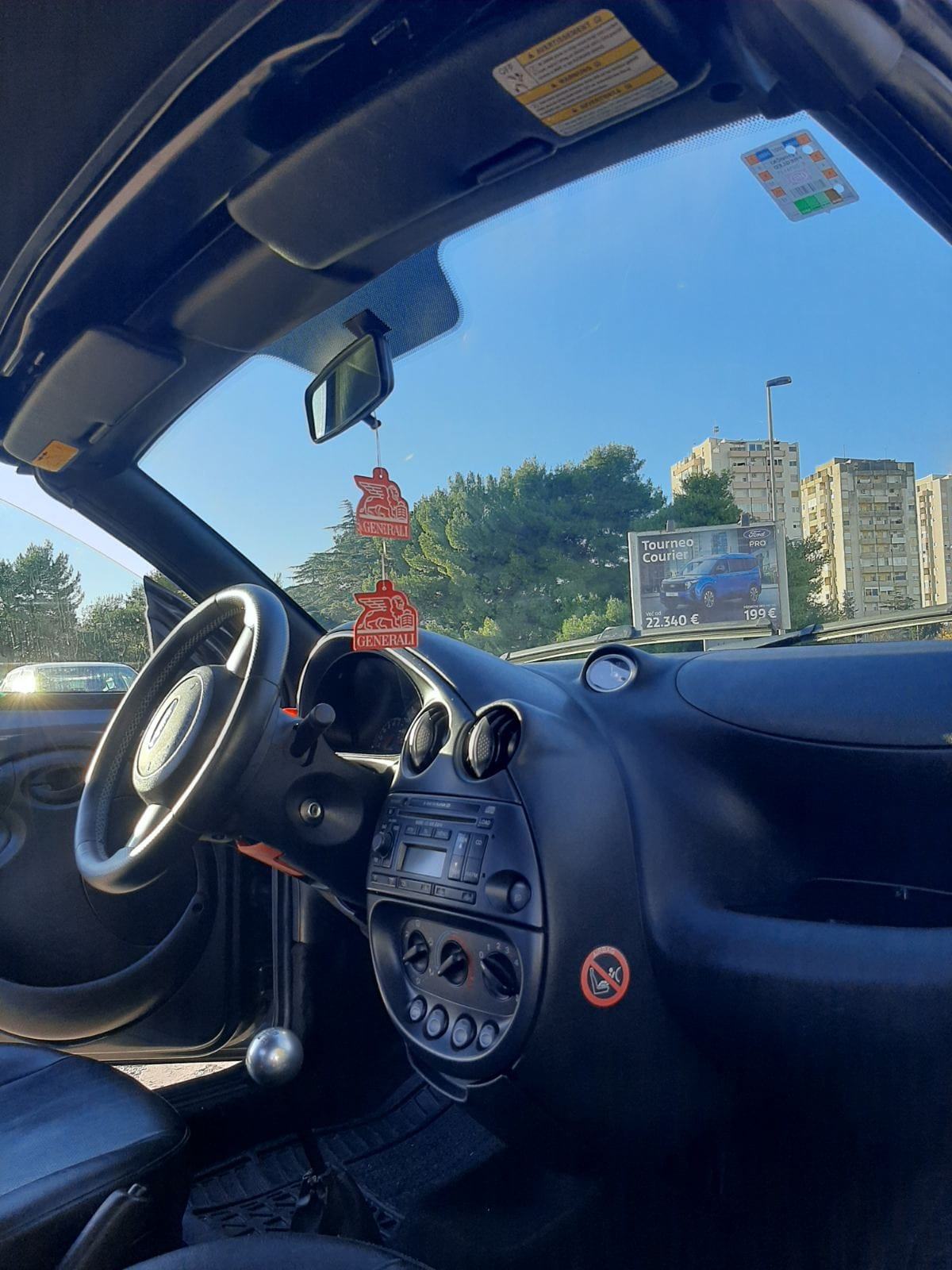 Ford StreetKa 1,6 i, fotografija 6