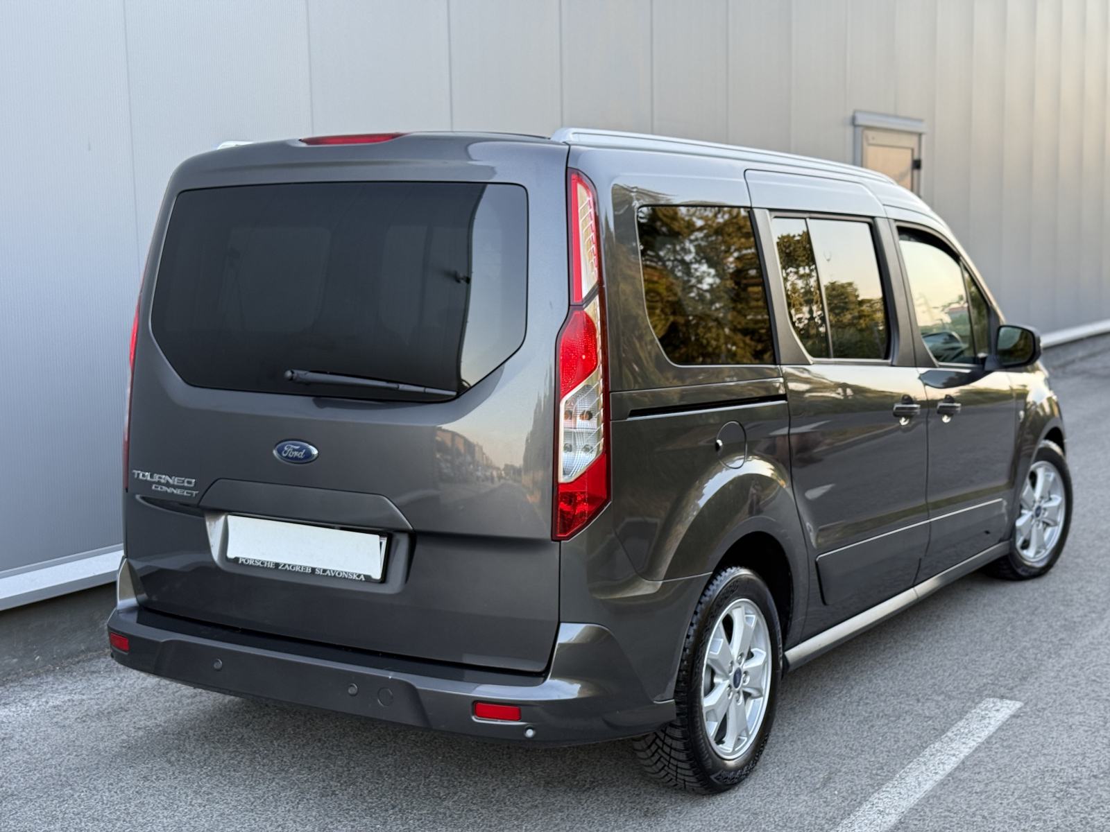 Ford Tourneo Connect 1,5 TDCi 120 KS AUTOMATIK FULL PANORAMA 7 SJEDALA, pogled izvana - slika 5
