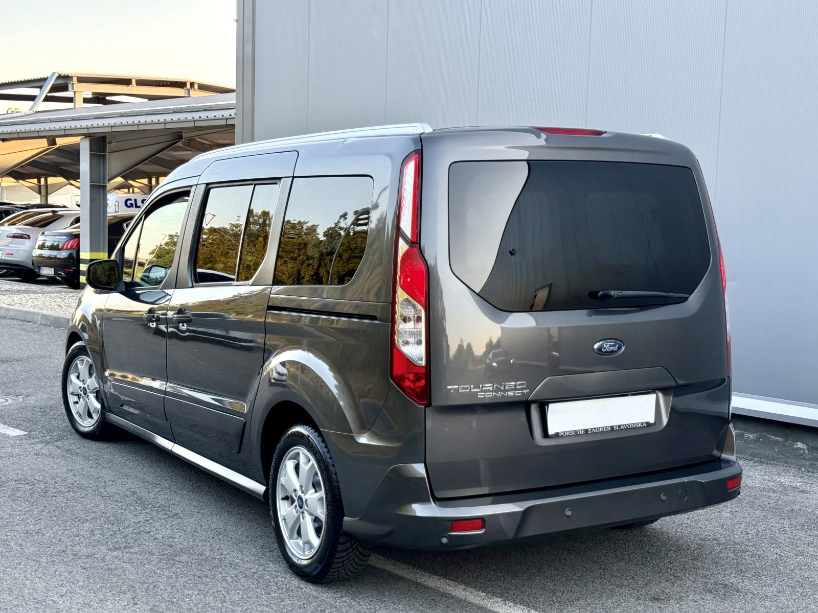 Ford Tourneo Connect 1,5 TDCi 120 KS AUTOMATIK FULL PANORAMA 7 SJEDALA, fotografija 15