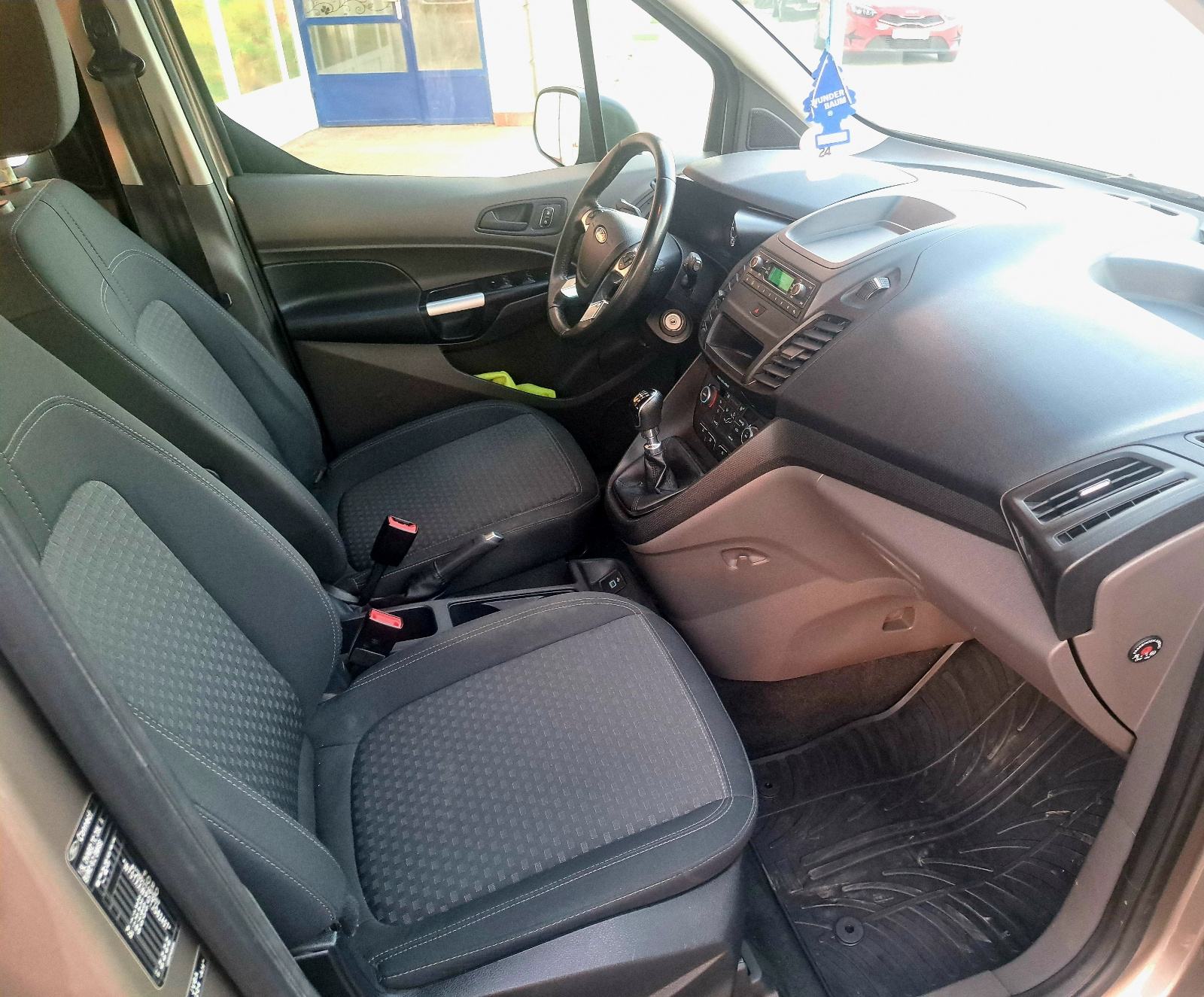 Ford Tourneo Connect 1.5 tdci /120 ks⭐️TOP STANJE⭐️Jamstvo do 2 god⭐️, fotografija 16