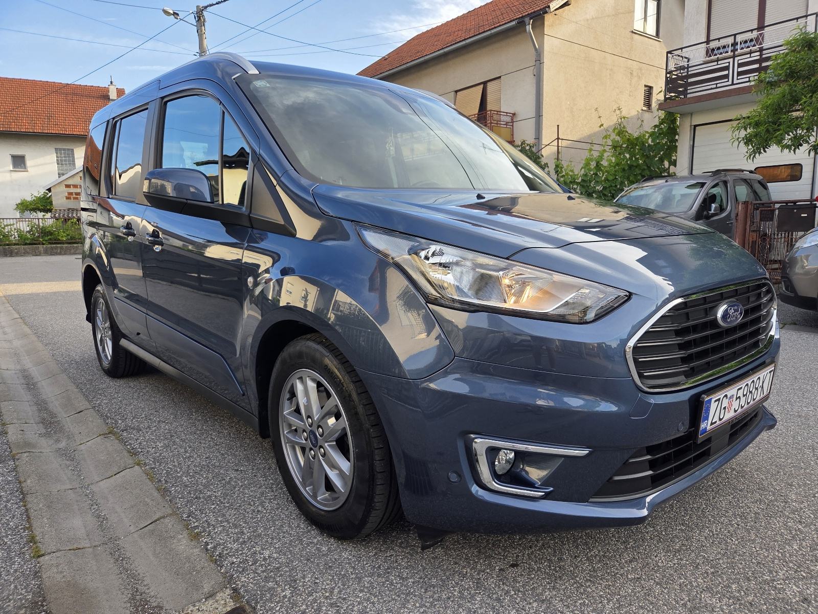 Ford Tourneo Connect 1,5 TDCi automatik Titanium, fotografija 4