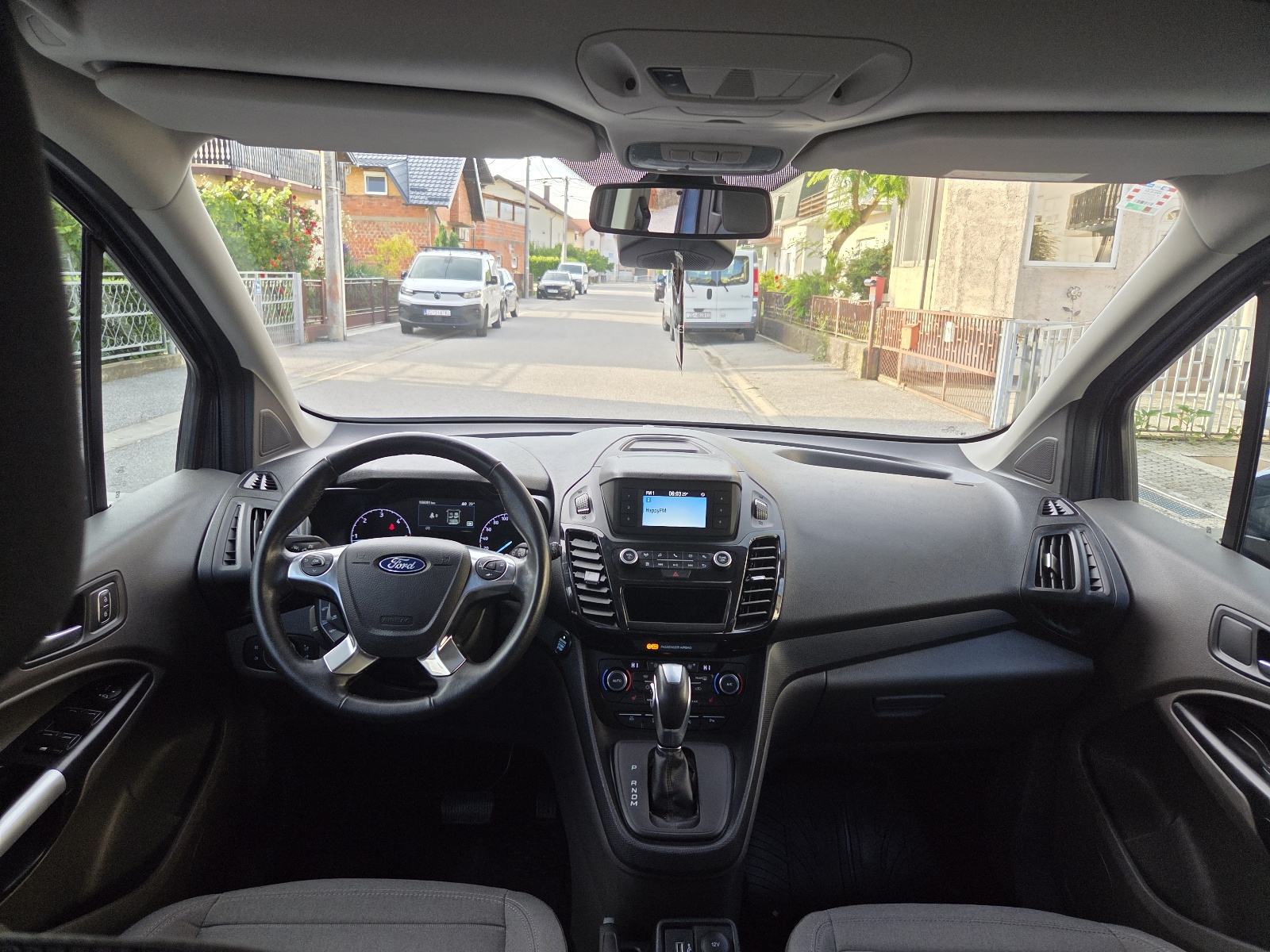 Ford Tourneo Connect 1,5 TDCi automatik Titanium, fotografija 10