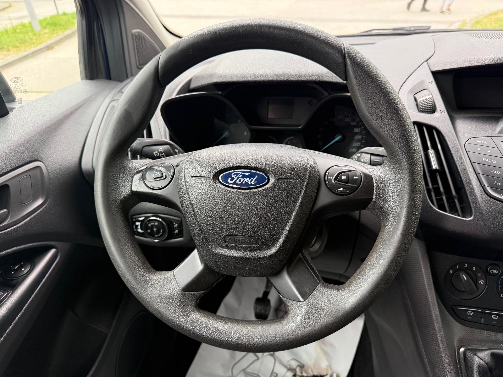 Ford Tourneo Connect 1,5 TDCi*PUTNICKI*TOP STANJE*, fotografija 11