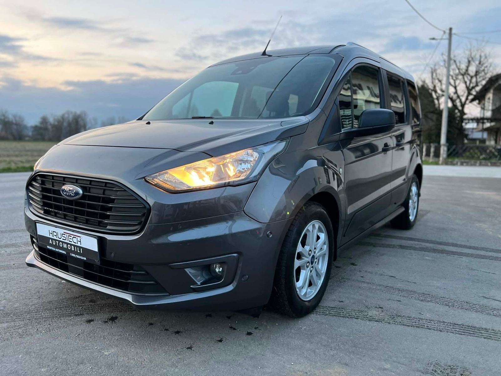 Ford Tourneo Connect 1,5 TDCi, fotografija 3