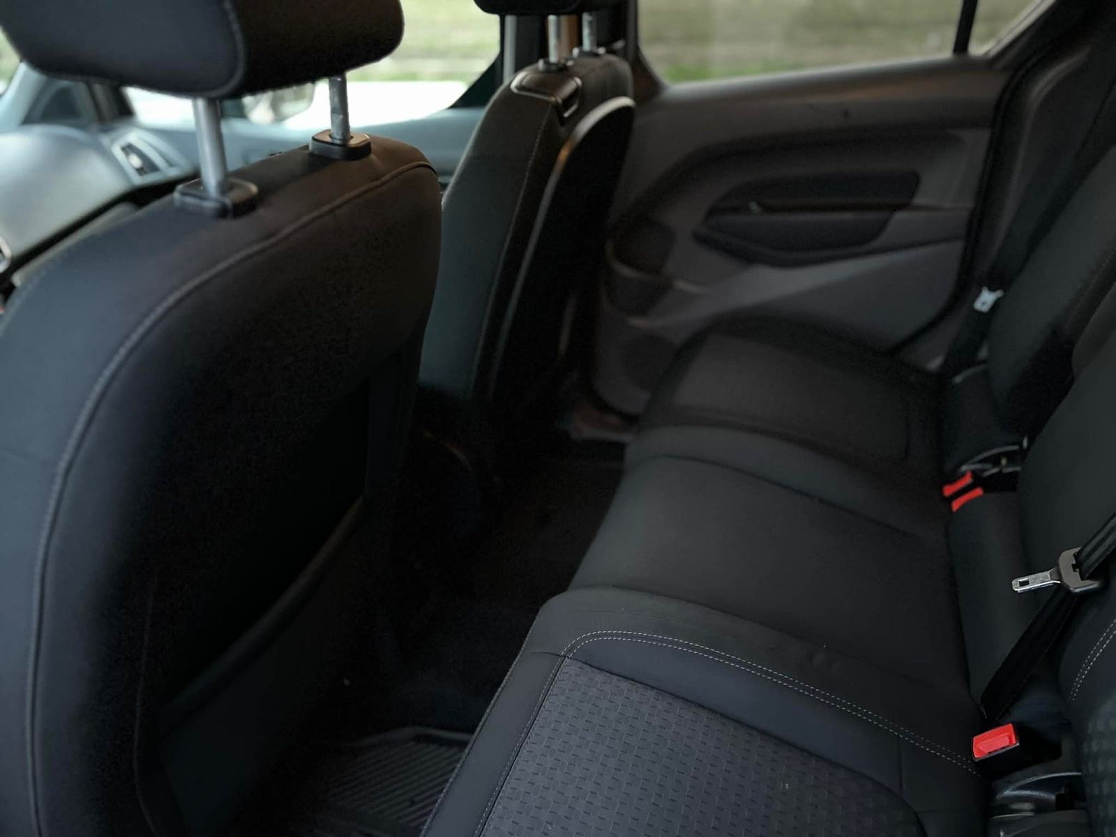 Ford Tourneo Connect 1,5 TDCi, fotografija 18