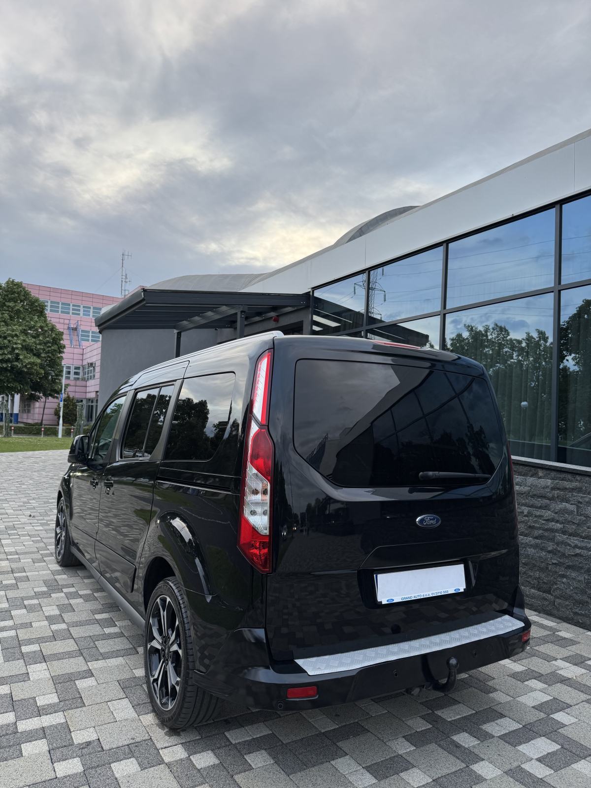 FORD TOURNEO MAXI*PDV* M1*6 SJEDALA PANORAMA*FULL*POKRETNA RADIONA !!, fotografija 8