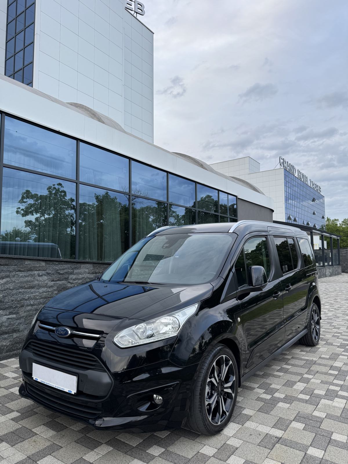 FORD TOURNEO MAXI*PDV* M1*6 SJEDALA PANORAMA*FULL*POKRETNA RADIONA !!, fotografija 5